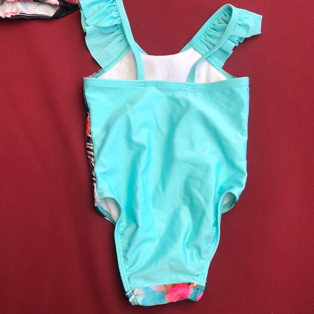 Bundle/ Lot of 3 One piece swimsuit!! Pool Ready! - Picture 3 of 7